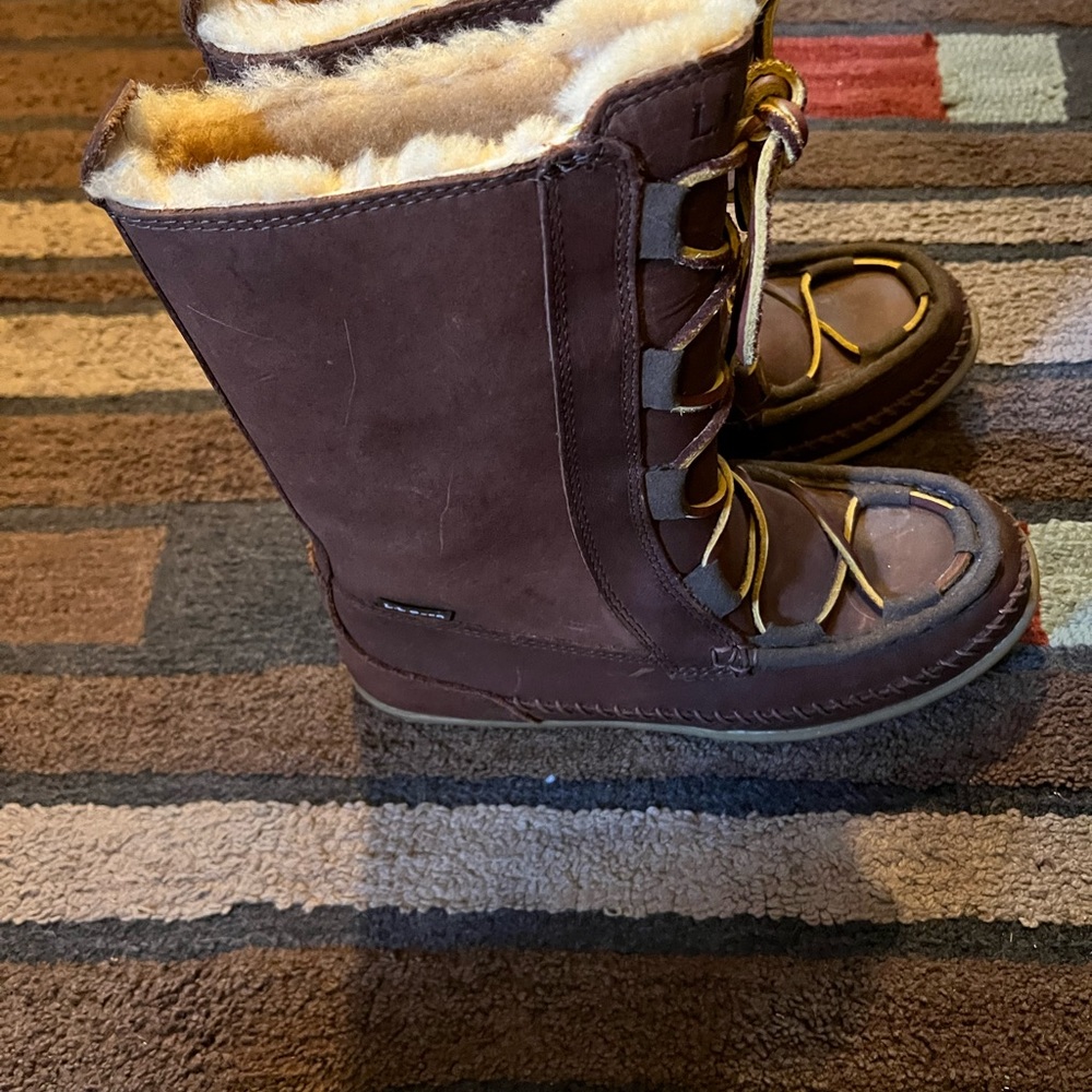 Vintage L.L Bean Wicked Good Lodge Boots size eight gorgeous condition. Look new - Picture 2 of 9